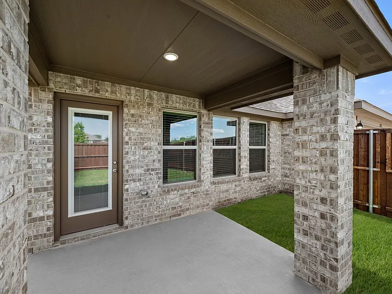 2837 Hay Ln — Photo 16