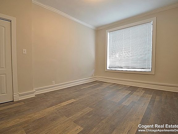 5th image of 1410 N Ashland Ave APT 3