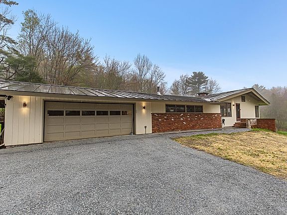 2nd image of 192 Cream Hill Road