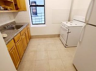 660 E 166th St #D2, Bronx, NY 10456