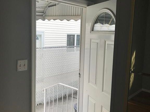 2nd image of 619 Lamoka Ave