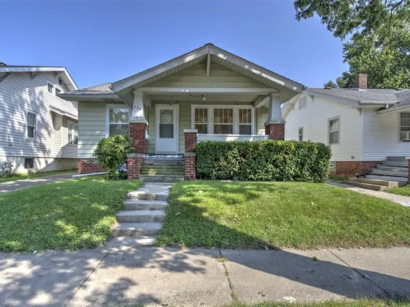 770 W Center St, Decatur, IL 62526
