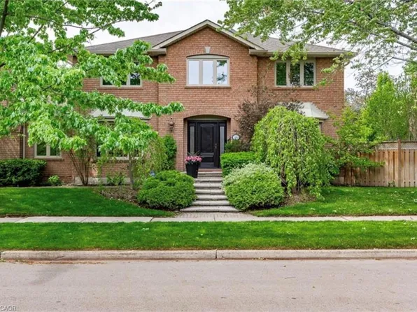 500 Blenheim Cres, Oakville, ON L6J 6P7