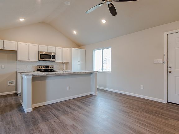 3rd image of 1619 Pearson Ave