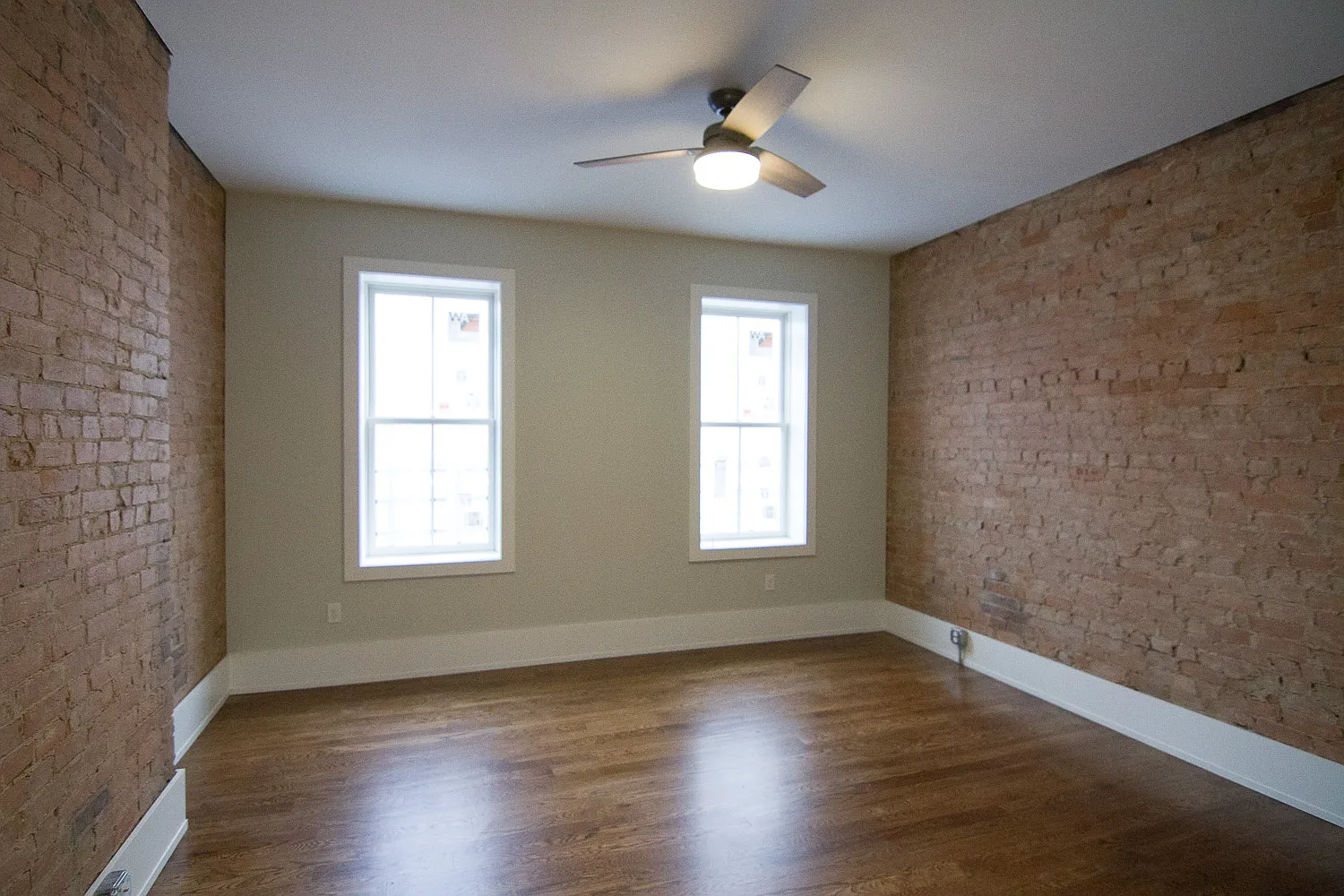 1 bed, 1.5 bath, 980 sqft, $1,775 — Photo 4