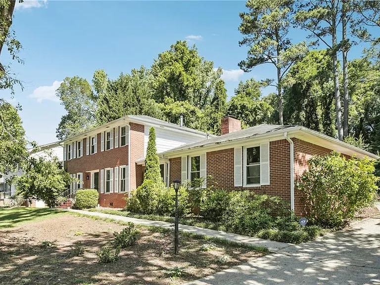 4248 Autumn Woods Ct — Photo 2