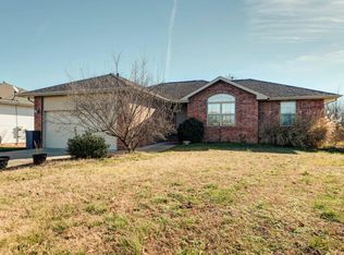 3284 S Leawood Ave, Springfield, MO 65807