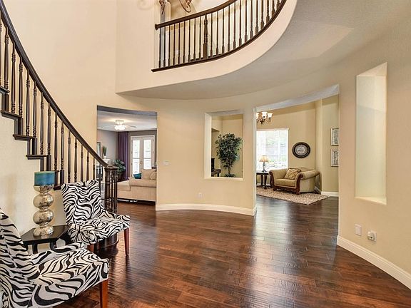 3rd image of 1705 Dornie Cir