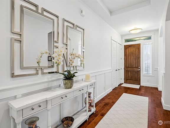 4th image of 11914 55th Avenue Ct NW