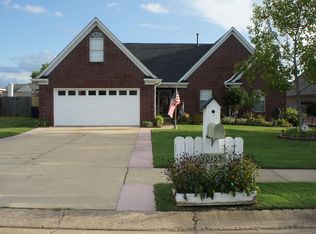 10153 Fox Chase Dr, Olive Branch, MS 38654