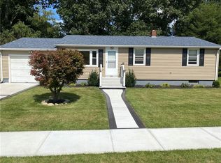 226 Lake Garden Dr, Cranston, RI 02920
