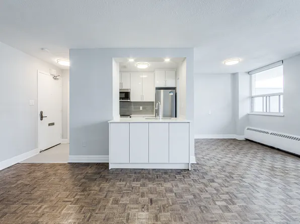 88 Redpath Avenue