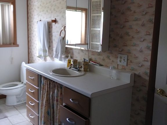 FULL BATH