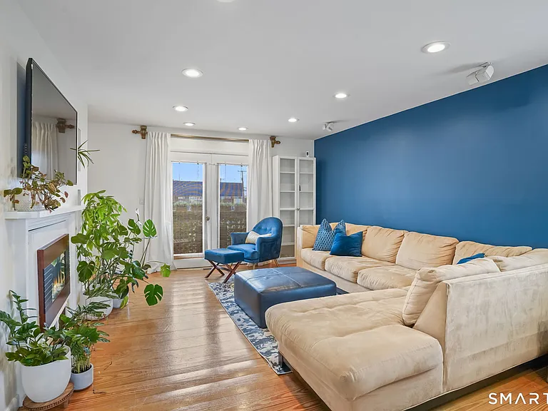 130 Myrtle Ave #A — Photo 5