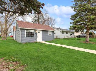 2301 Joanna Ave, Zion, IL 60099