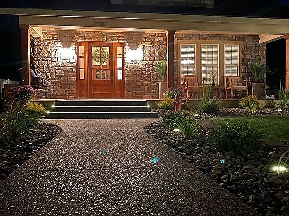 3rd image of 2701 W Yakima Ave