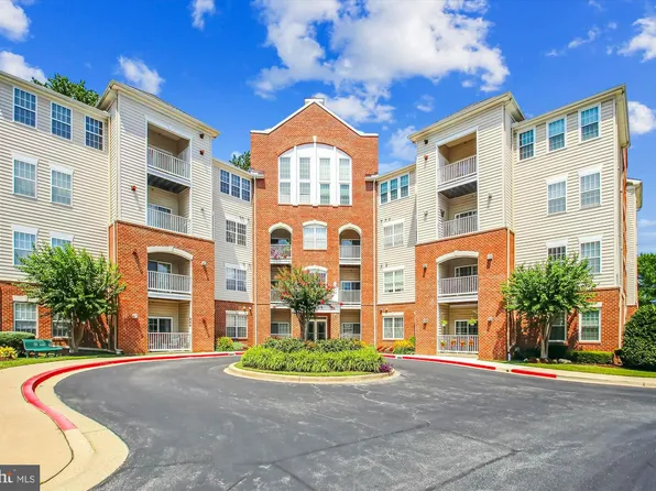 2610 Chapel Lake Dr APT 208, Gambrills, MD 21054