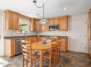 24 Greenview St, Cumberland, RI 02864