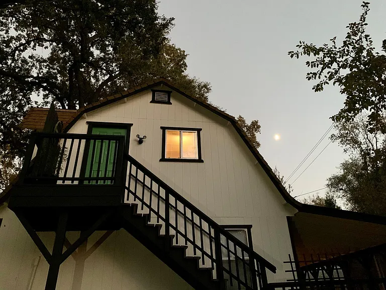 Blacks Ln — Photo 13