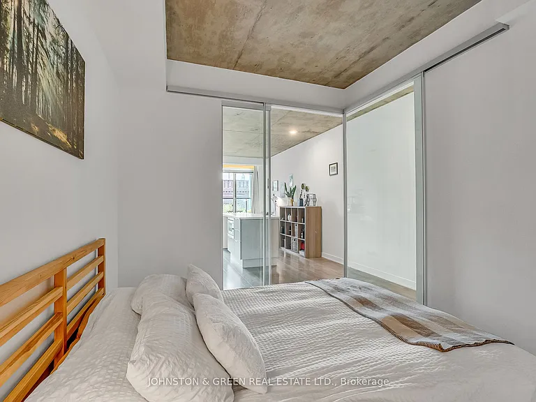 109 Ossington Ave #207 — Photo 19