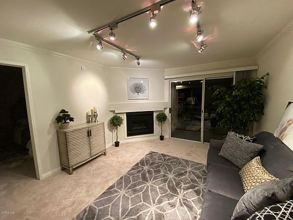 2nd image of 21520 Burbank Blvd APT 221