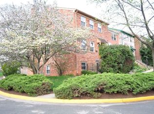 8158 Larkin Ln, Vienna, VA 22182