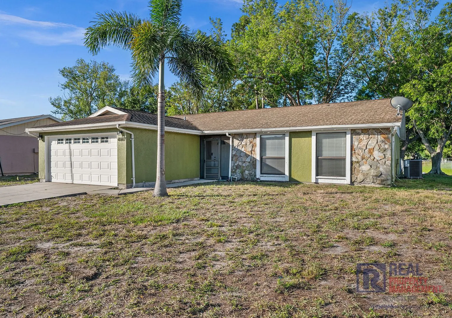 Charming Lakeside Home in Cordova Lakes West Bradenton — Photo 3