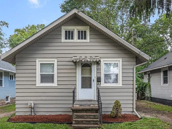 122 Mifflin Ave, Lansing, MI 48912
