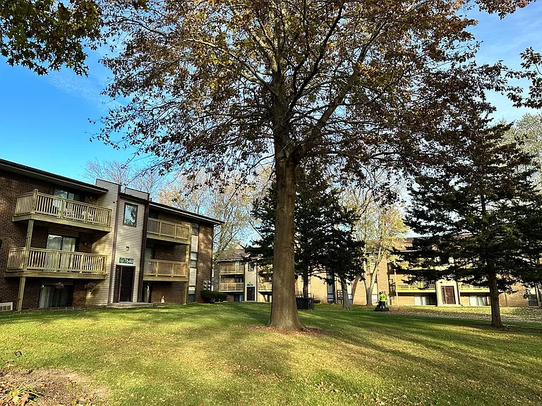 CherryVale Apartments — Photo 40