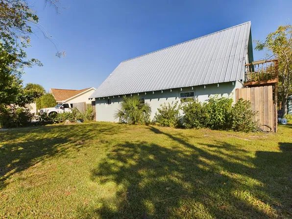 54 Azalea Dr, Mexico Beach, FL 32456