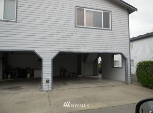 907 27th St, Anacortes, WA 98221