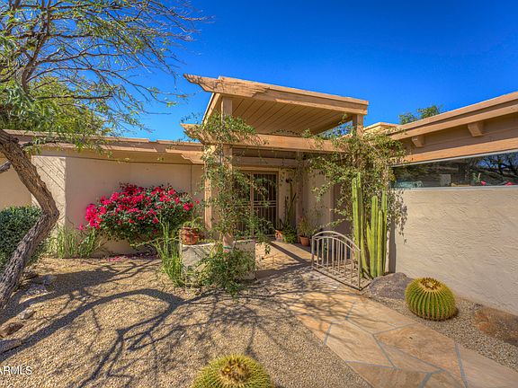 2nd image of 1049 N BOULDER Drive