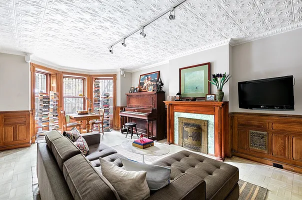Rented by Brown Harris Stevens | media 19