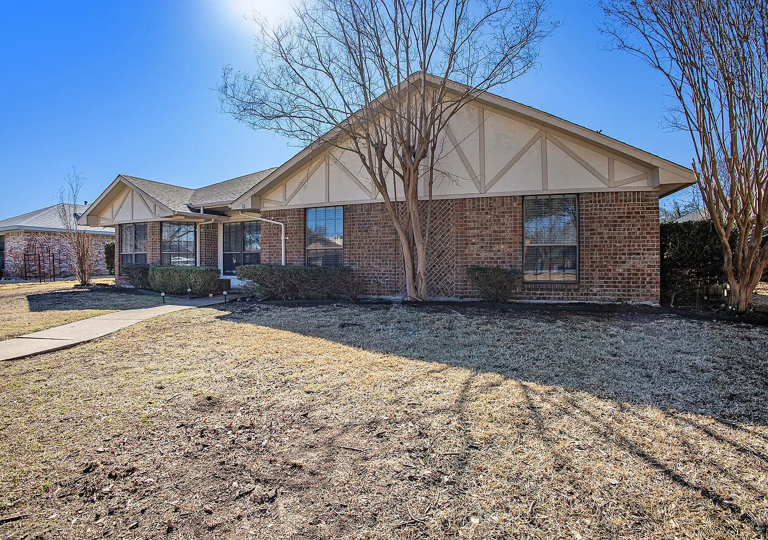 Beautifully crafted 3-2-2 in Plano. — Photo 3