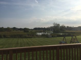 817 Drumlin Dr, Kewaskum, WI 53040