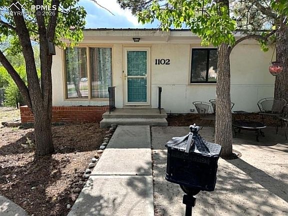 2nd image of 1102 Iowa Ave