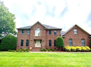 217 Spring Run Dr, Mooresville, NC 28117