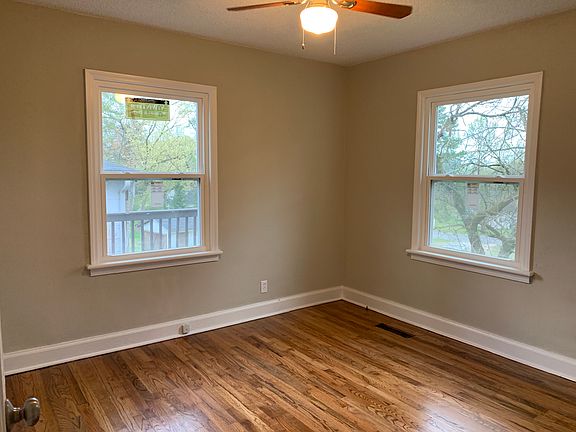 2nd image of 3832 Kingwood Cir