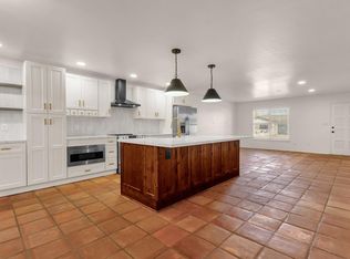8121 E Vista Dr, Scottsdale, AZ 85250