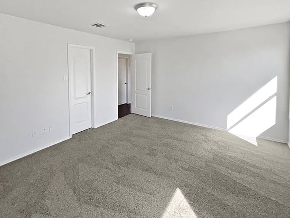 5th image of 2042 Lake Trail Dr #3-2