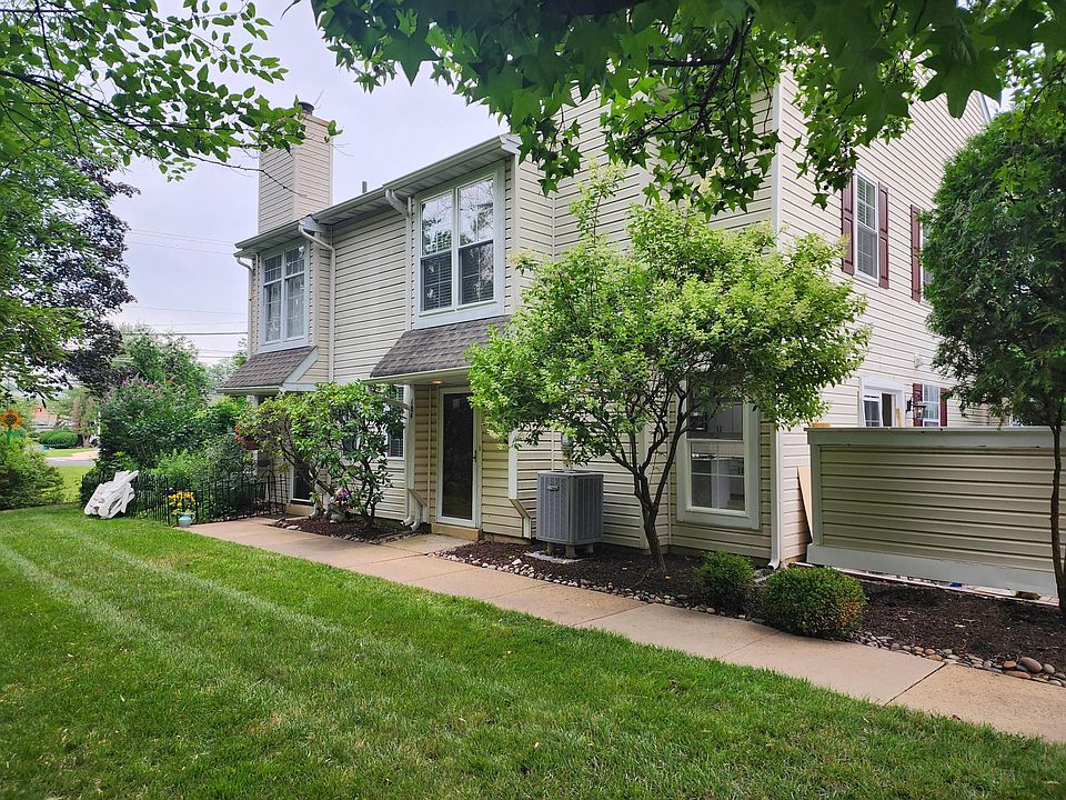 1st image of 184 Shire Dr