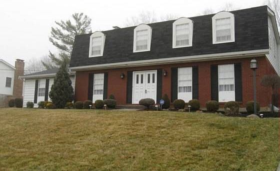 1st image of 6136 Oakhaven Dr