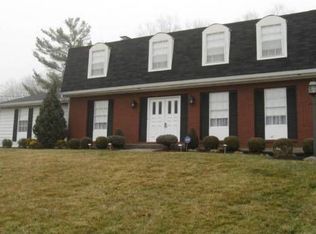 6136 Oakhaven Dr, Cincinnati, OH 45233