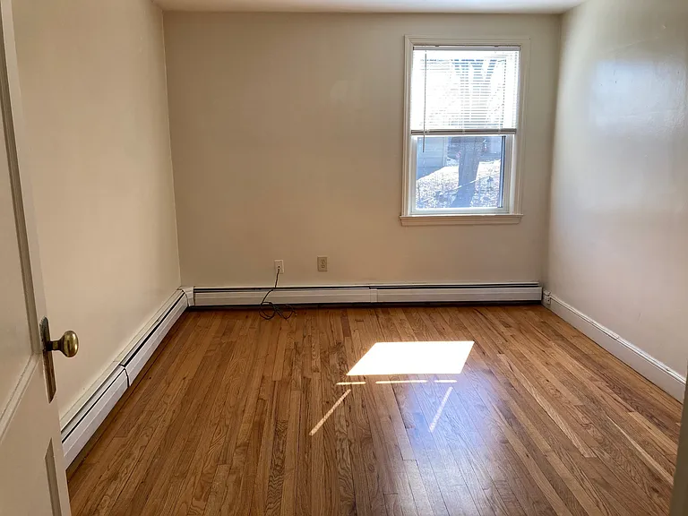 8 Quebec St #4 — Photo 8