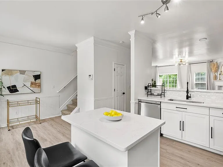 6720 Stoneleigh Way #9 — Photo 15