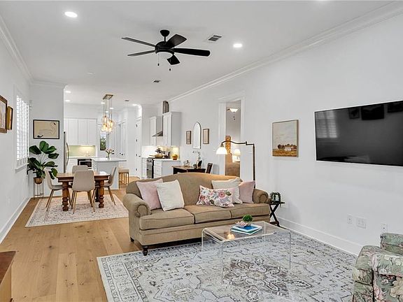 4th image of 5756 Warrington Dr
