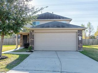 914 Dancing Sun Ct, Baytown, TX 77521