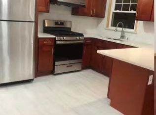 1118 127th St #2, College Point, NY 11356