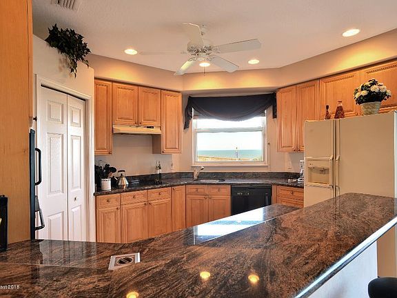 5th image of 3165 S Highway A1a #A