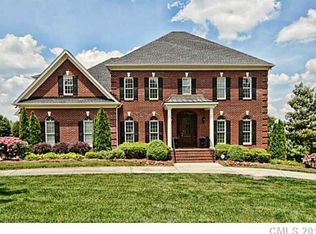 1044 Spyglass Ln, Waxhaw, NC 28173